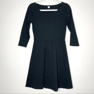 Old Navy | black fit and flare‎ half sleeve dress